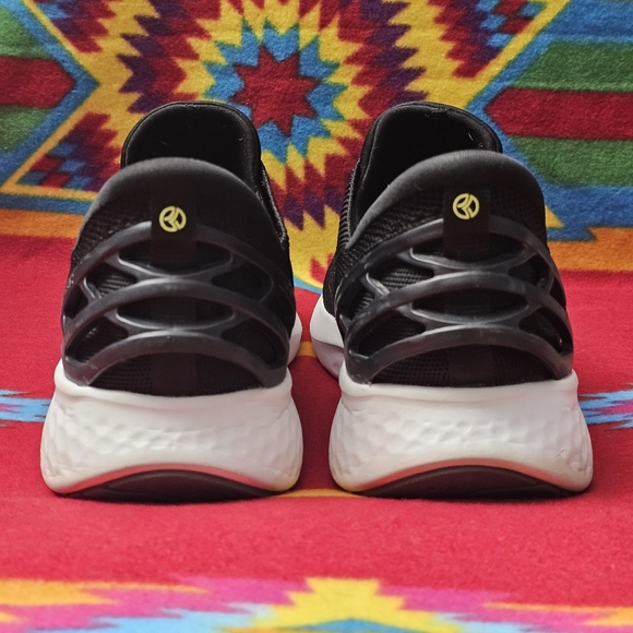 Kizik Athens Hands Free Athletic Sneakers Men's 9 Wide / Womens 10.5 Wide Black - Picture 8 of 13